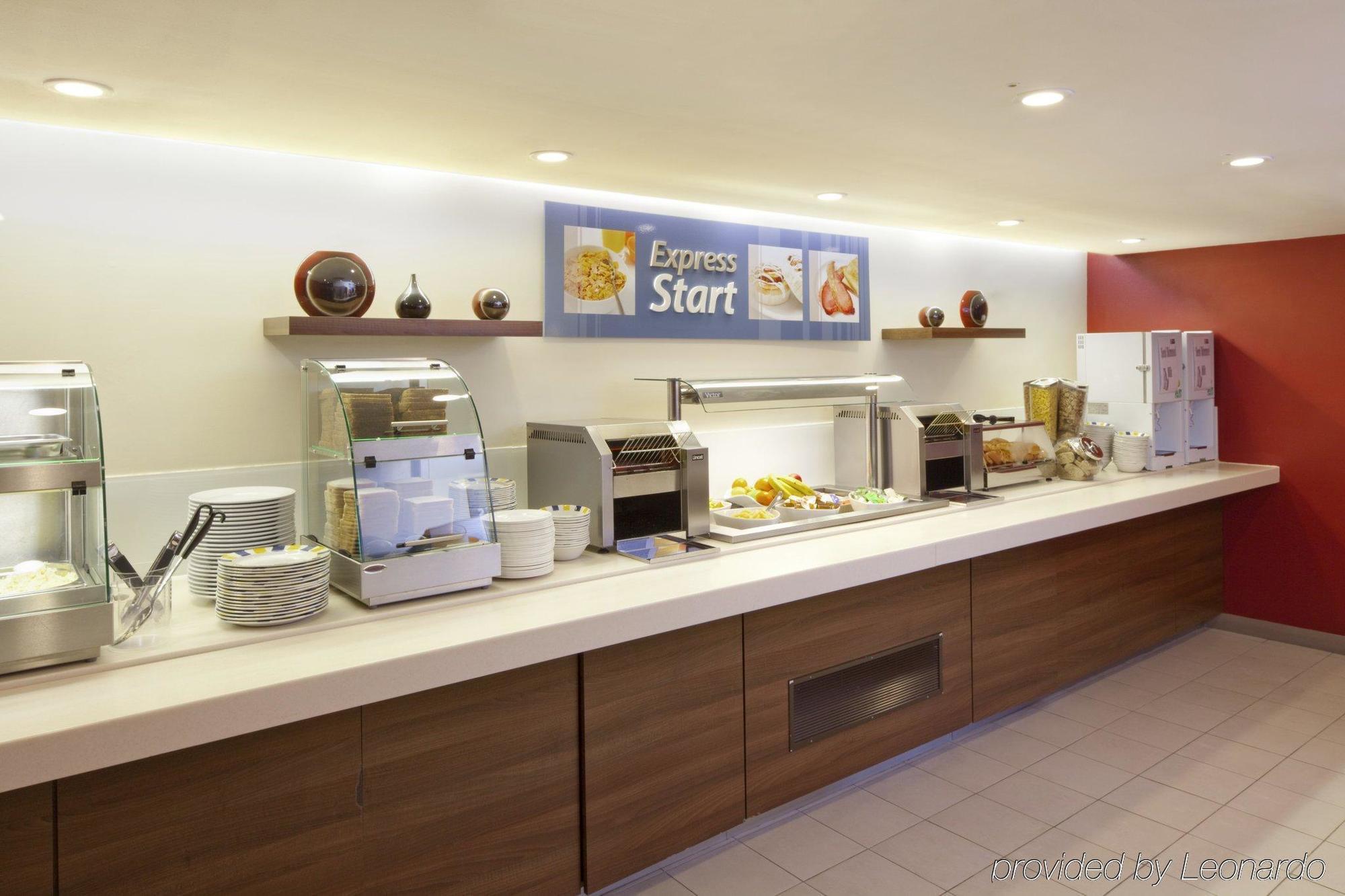 Holiday Inn Express Exeter East By Ihg Esterno foto