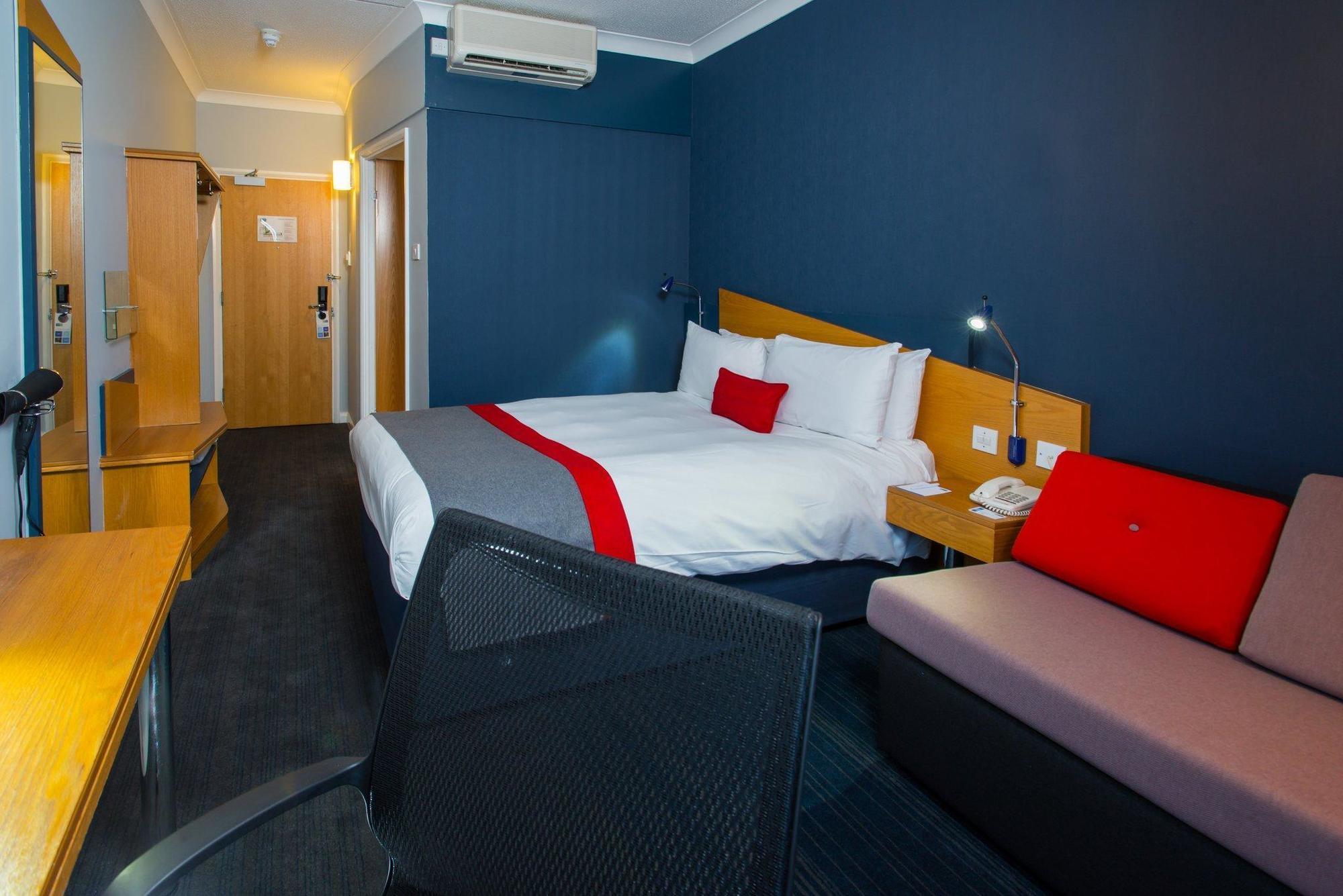 Holiday Inn Express Exeter East By Ihg Esterno foto